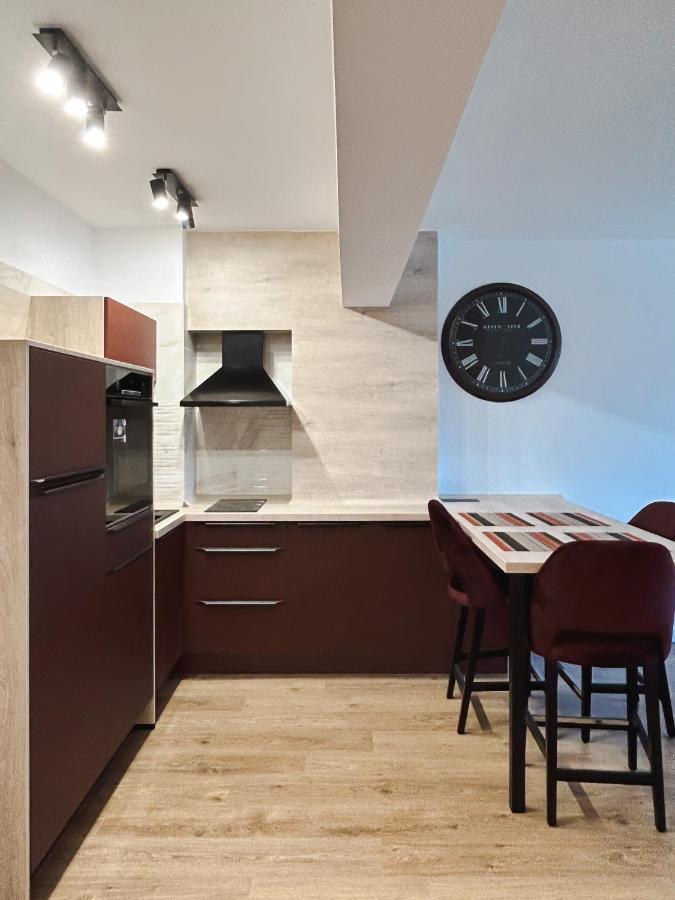 Bg Luximmo Apartments Cluj-Napoca Buitenkant foto